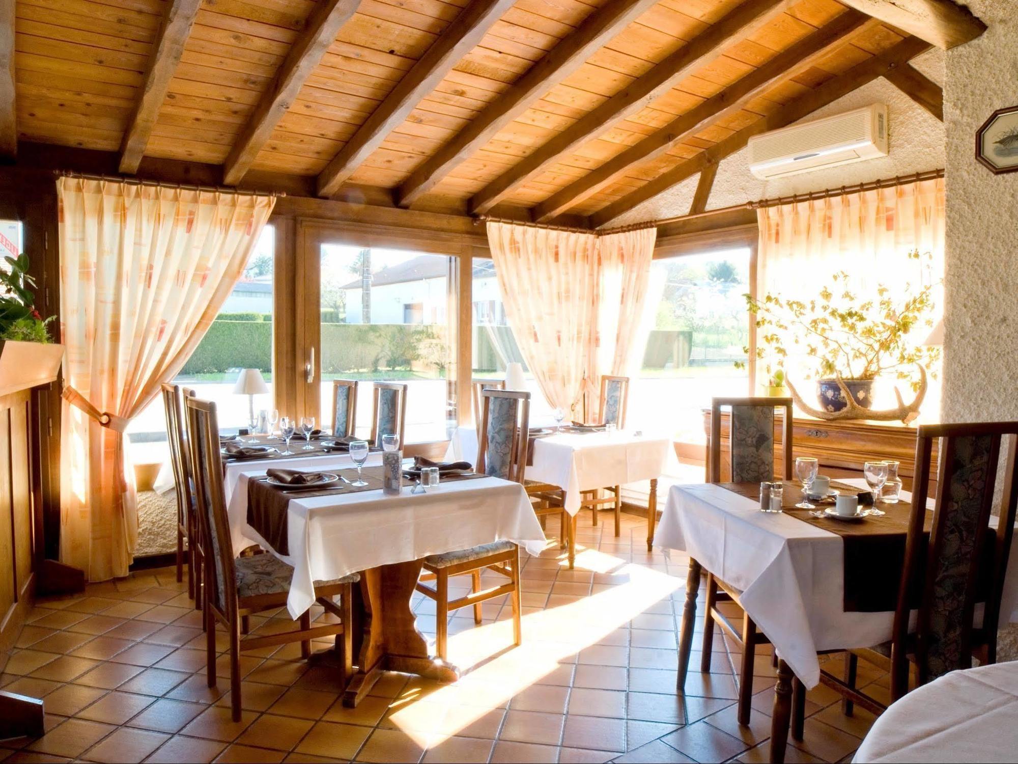 Logis Le Relais De Vacherauville Dış mekan fotoğraf
