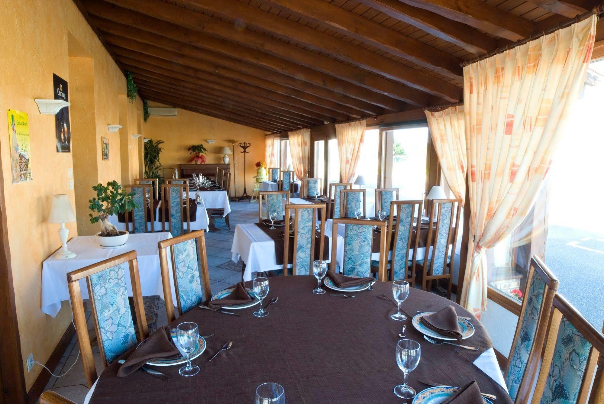 Logis Le Relais De Vacherauville Dış mekan fotoğraf
