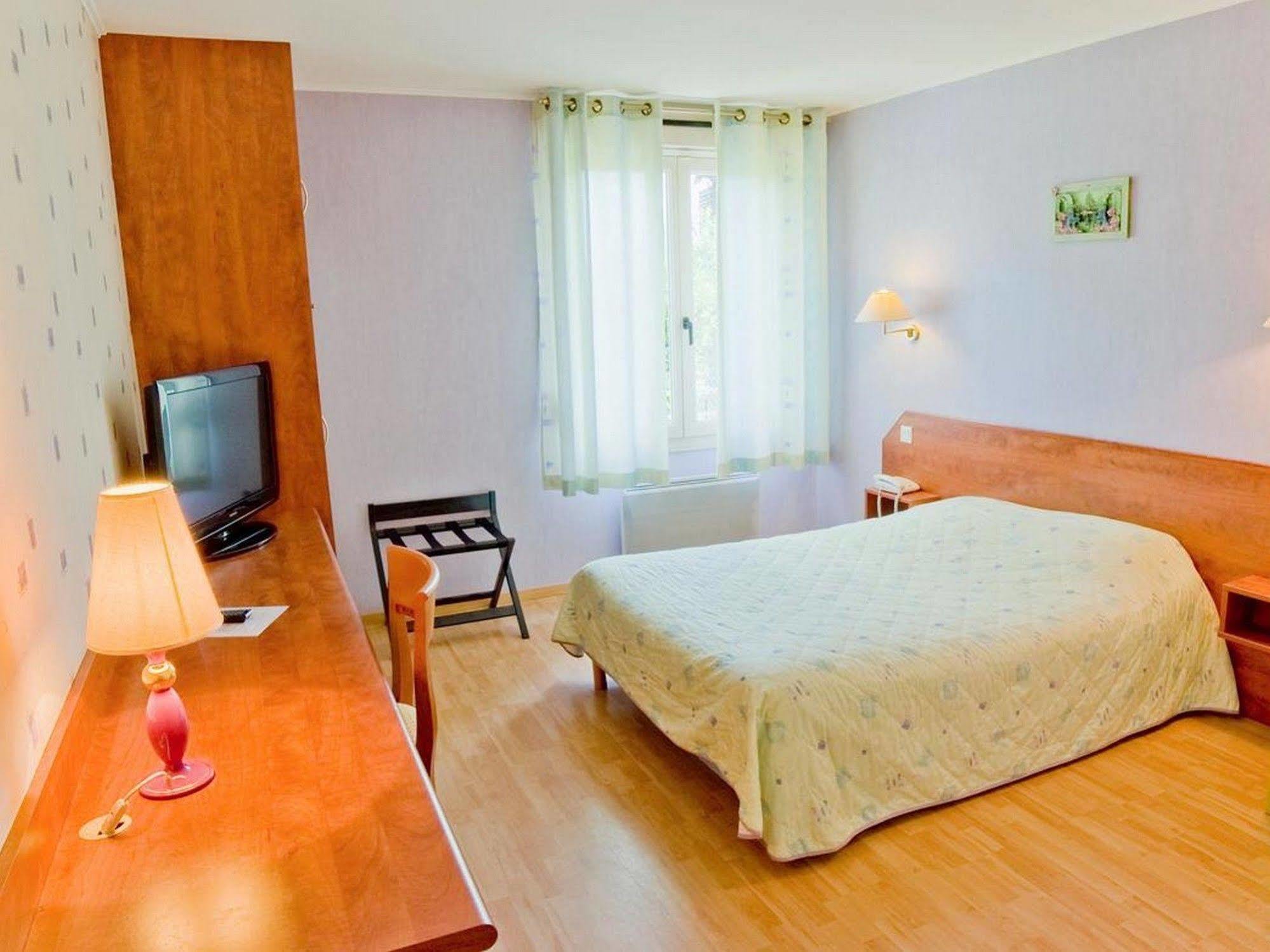 Logis Le Relais De Vacherauville Dış mekan fotoğraf